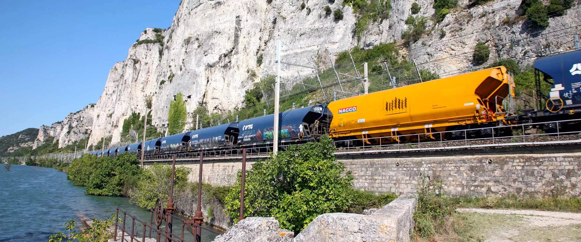 Train de Fret dans la Vallée de Rhône
