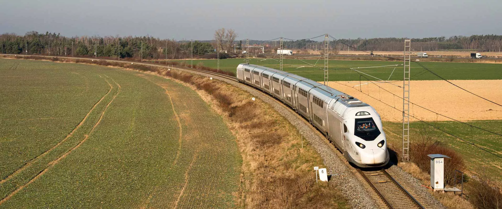 Essais de TGV M sur rails
