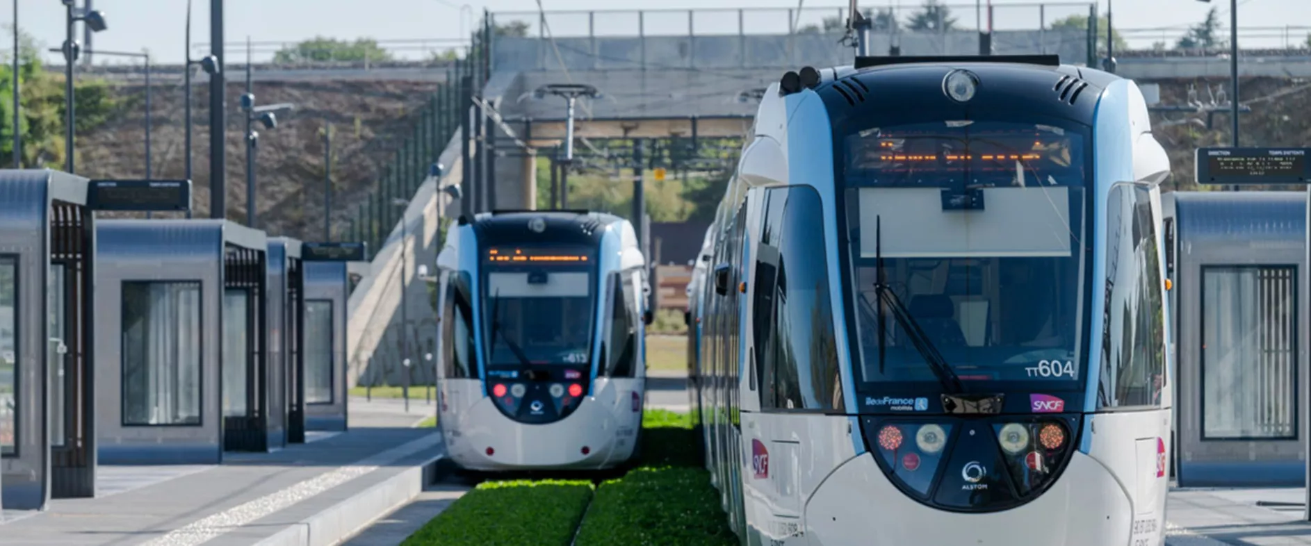 Tram T4 sur voies