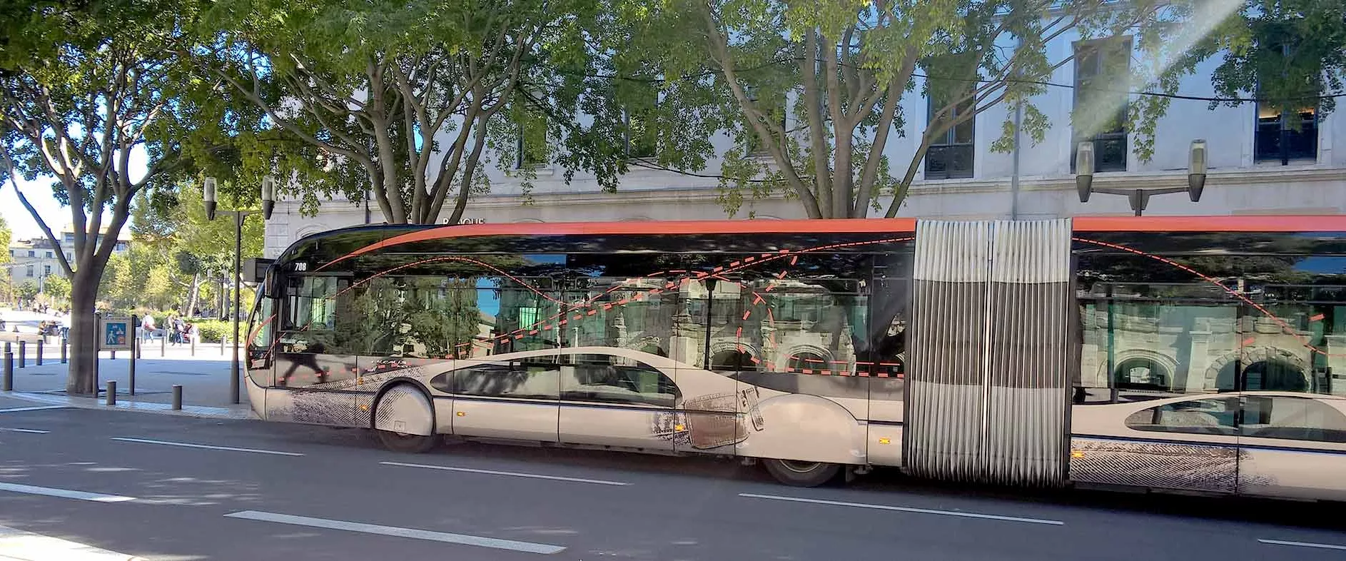 Keolis Bus BHNS à Nîmes