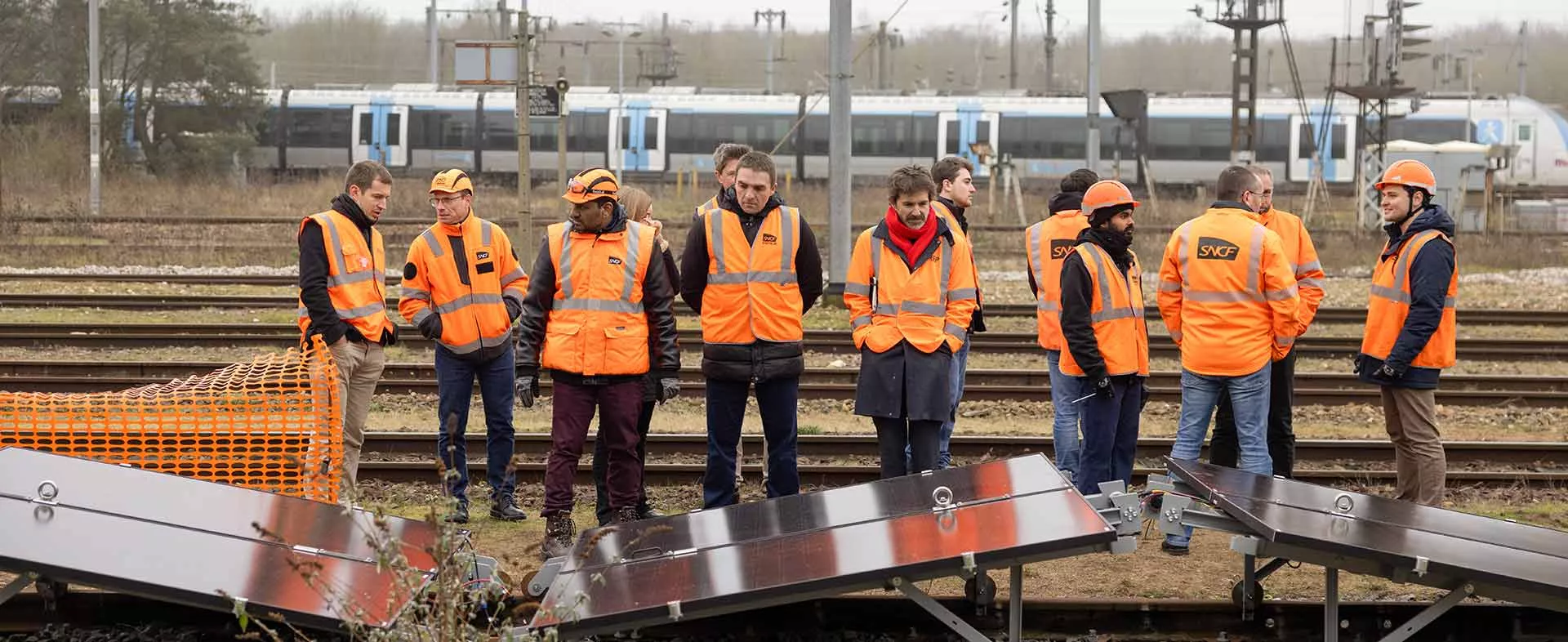 Equipe de techniciens d'AREP