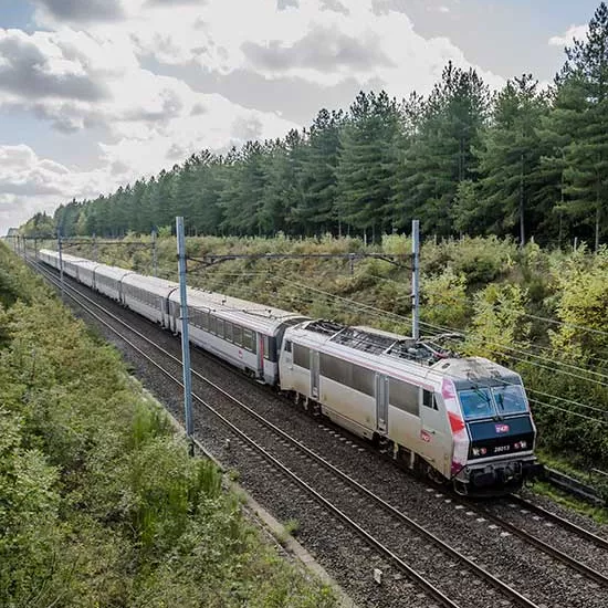 Intercités sur voies en campagne