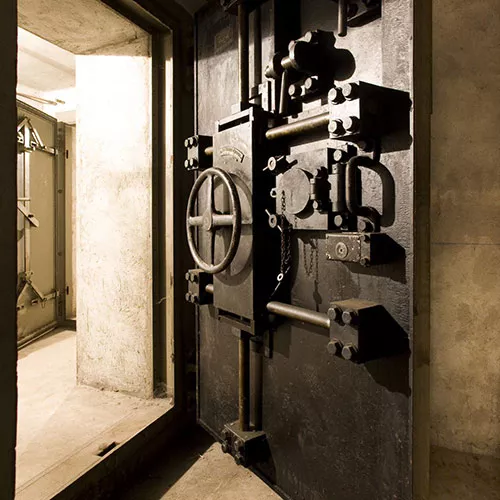 Porte de Bunker en gare de l’Est à Paris