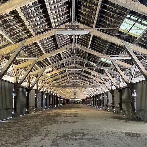 Ancien site de fret ferroviaire, les Halles Armagnac à Bordeaux