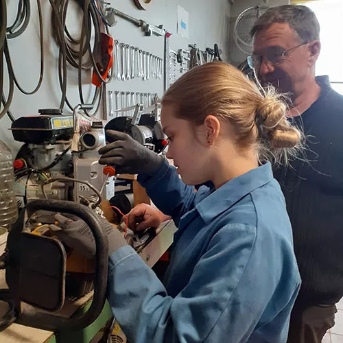 Association L’Outil en Main – Partenaire Fondation SNCF