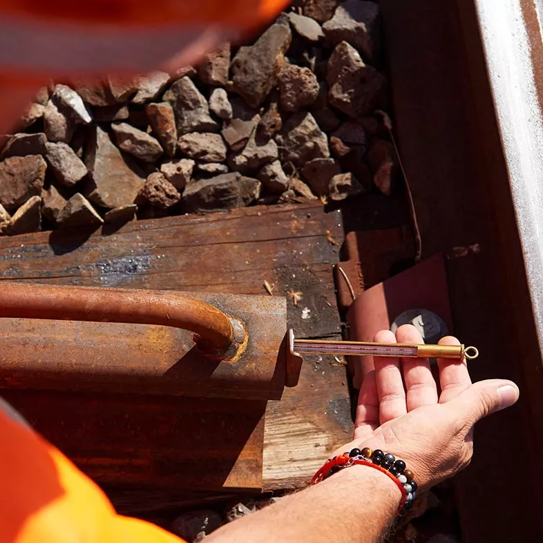 Prise de température sur voie