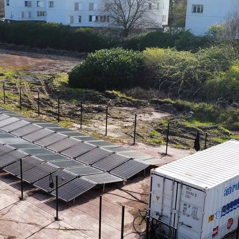 Centrale solaire mobile à Lille