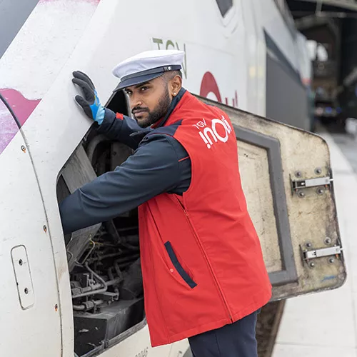 Agent TGV INOUI en vérification