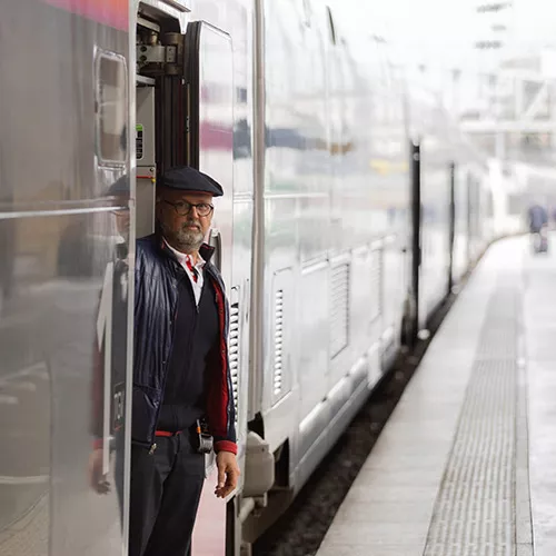 Agent d'escale prêt au départ