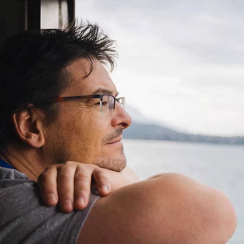 Voyageur à la fenêtre Intercités