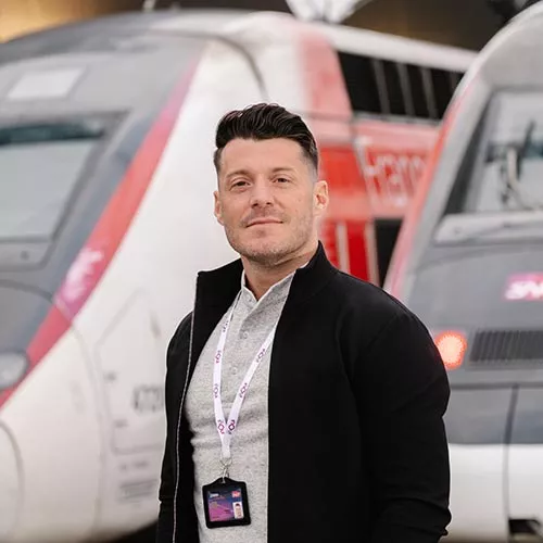 Agent SNCF à quai