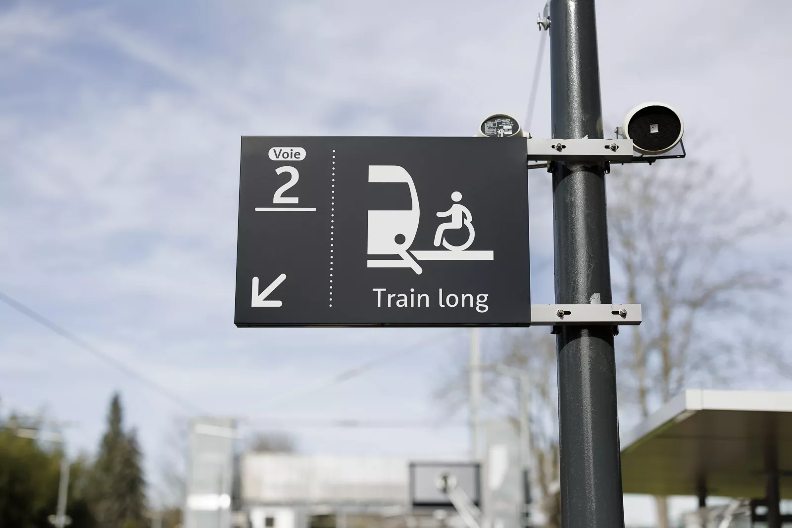 Panneau accessibilité gare IDF