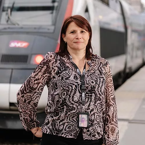 Agente SNCF sur un quai