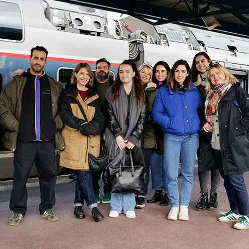 Tournage en gare avec Jonathan Cohen