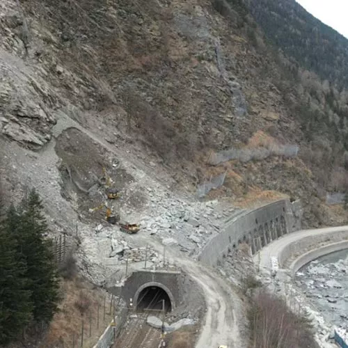Éboulement massif sur la voie ferrée dans la vallée de la Maurienne