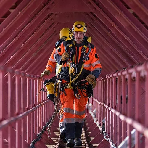 Agents réseaux sur viaduc Garabit